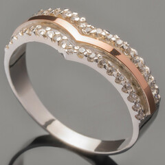 Серебряное кольцо с фианитами арт. 324к