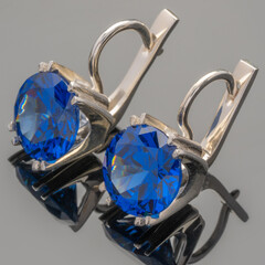 Серебряные серьги 925 пробы с фианитами 295с