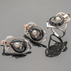 Серебряный комплект 925 пробы с жемчугом арт. 309г