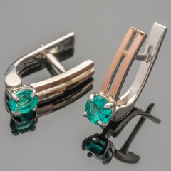Серьги серебряные 925 пробы с золотыми вставками арт. 319с