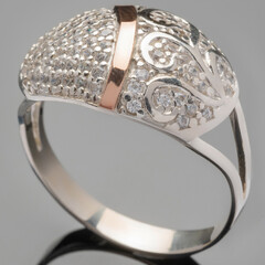 Серебряное кольцо 925 пробы с золотом арт. 362к