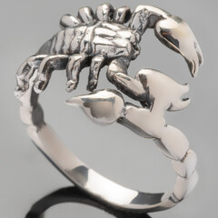 Серебряное кольцо Скорпион  арт. 410к