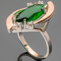 Серебряное кольцо 925 пробы с золотом арт. 317к
