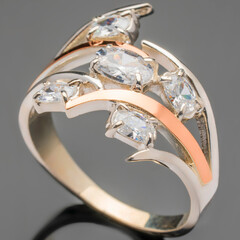 Серебряное кольцо 925 пробы с золотом арт. 372к