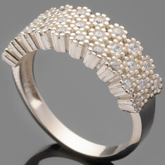 Серебряное кольцо 925 пробы с фианитами арт. 510к
