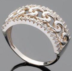 Серебряное кольцо 925 пробы с фианитами арт. 514к