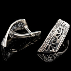 Серебряные серьги 925 пробы с фианитами арт. 529с