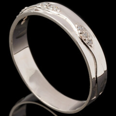 Серебряное кольцо 925 пробы с фианитами арт. 546к