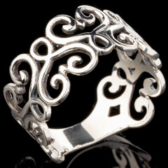 Серебряное кольцо  925 пробы  арт. 579к