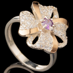 Серебряное кольцо 925 пробы с золотом арт. 587к