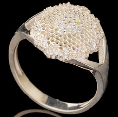 Серебряное кольцо 925 пробы с фианитами арт. 598к