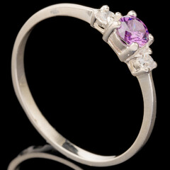 Серебряное кольцо 925 пробы с фианитами арт. 630к