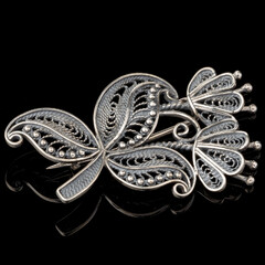 Серебряная брошка 925 пробы арт. 245