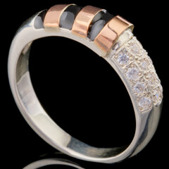 Серебряное кольцо 925 пробы с эмалью арт. 257к