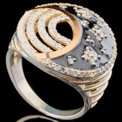 Серебряное кольцо 925 пробы с эмалью арт. 621к