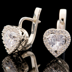 Серебряные серьги 925 пробы с фианитами арт. 389с