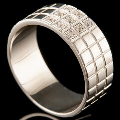 Серебряное кольцо с фианитами арт. 308к