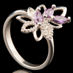 Серебряное кольцо с фианитами арт. 750к