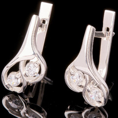 Серебряные серьги 925 пробы с фианитами 790с